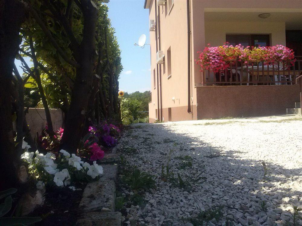 Pansion Ivanka Barac Međugorje Εξωτερικό φωτογραφία